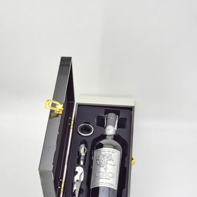 Set Hộp Quà 1 Chai Vang CEO Primitivo - Hộp Sơn Mài Cao Cấp Có Phụ Kiện